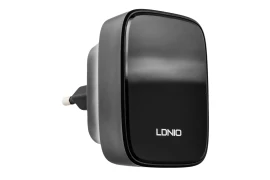 Superschnelles schwarzes LDNIO Q334 32W Ladegerät 3 USB-Anschlüsse PD+QC4.0