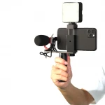 Telefonhalter Selfie-Stick-Stativ mit Mikrofon Apexel APL-VG01-ML